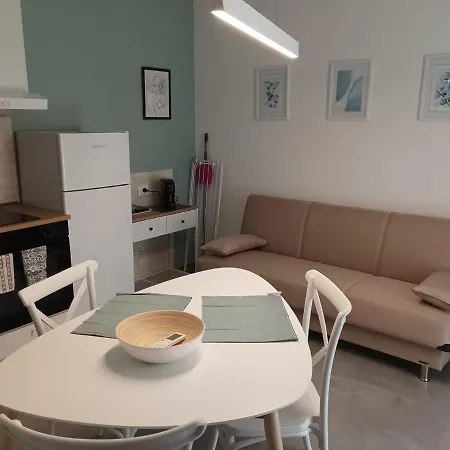 Casa Di Monique 1 Bari